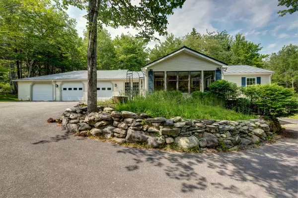 Trenton, ME 04605,49 Goose Cove RD