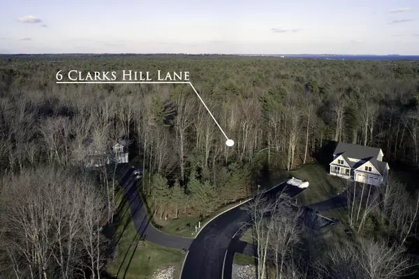 Saco, ME 04072,6 Clarks Hill LN