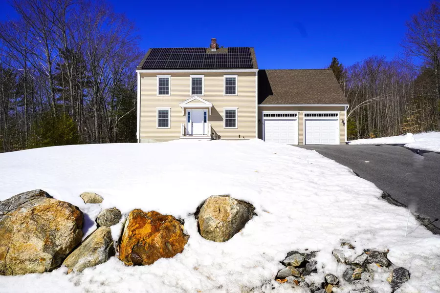 28 Eagles Nest RD, Gray, ME 04039