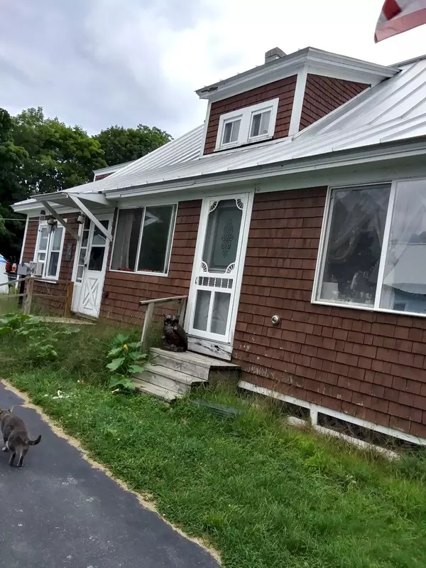 Newport, ME 04953,56 Water ST