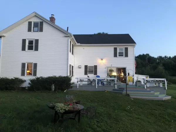 Orrington, ME 04474,881 River RD