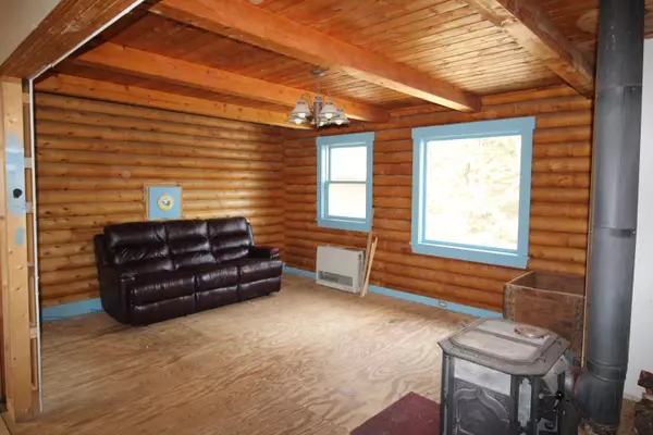 Friendship, ME 04547,30 Log Cabin DR