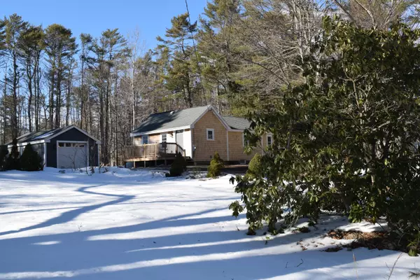 286 MaQuoit Road, Brunswick, ME 04011