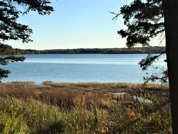 Lamoine, ME 04605,2 Kings LN