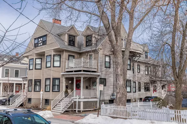 Portland, ME 04102,9 Lewis ST #3A