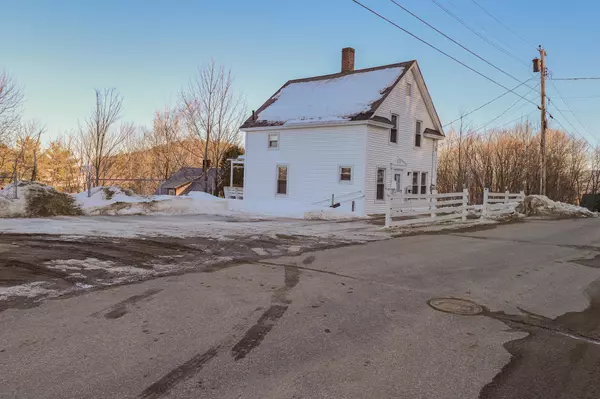 423 High ST, Rumford, ME 04276