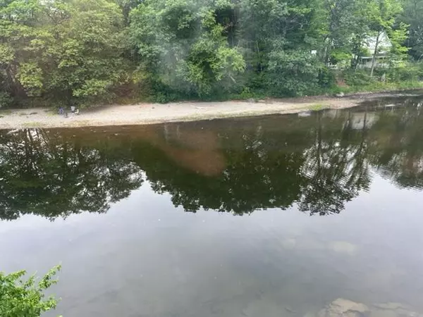 Kingfield, ME 04947,267 Main ST