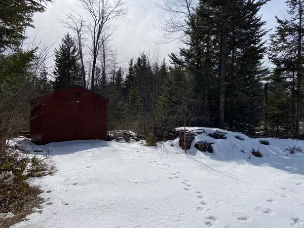 Surry, ME 04684,00 Granite Rock Circle North CIR N