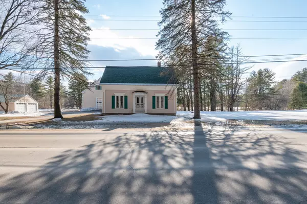 Gray, ME 04039,15 N Raymond RD