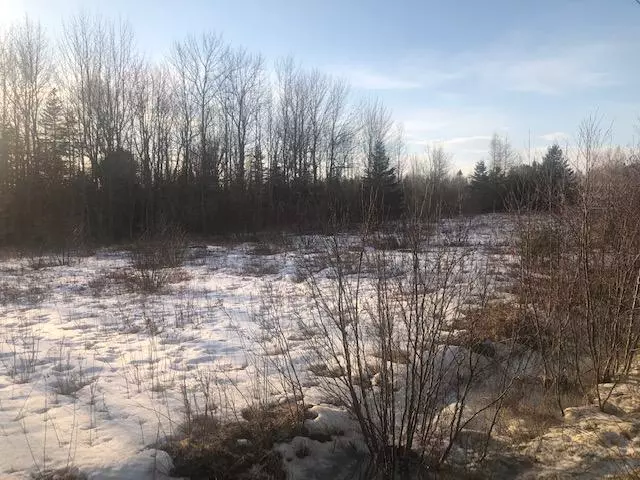 Ellsworth, ME 04605,83 Woodfield WAY