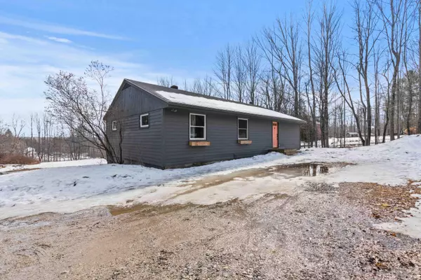 New Gloucester, ME 04260,38 Grange Hall RD