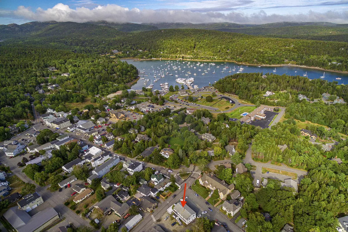 Mount Desert, ME 04662,1 Rock End RD