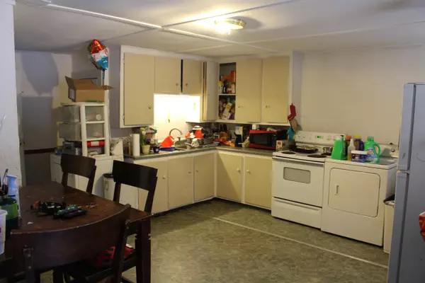 New Gloucester, ME 04260,21 Bald Hill RD