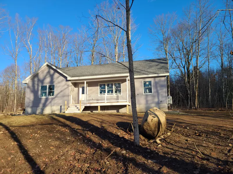 15 Maple Ridge RD, Dresden, ME 04342