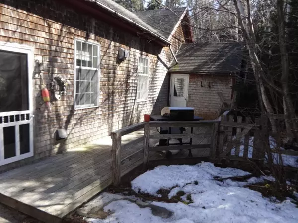 Tremont, ME 04612,15 Weir RD