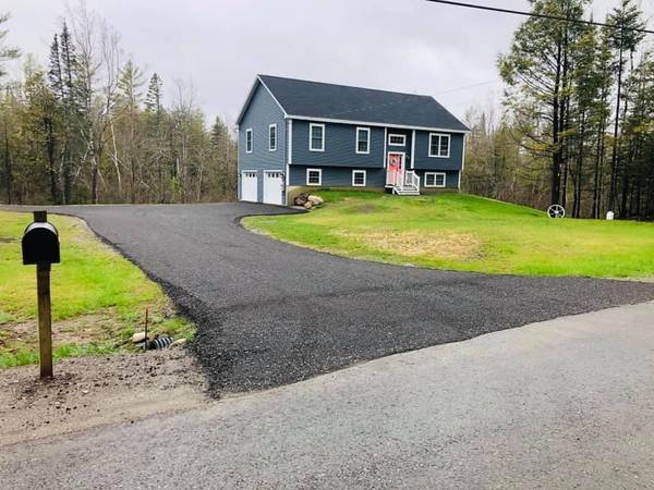 390 Irish RD, Carmel, ME 04419