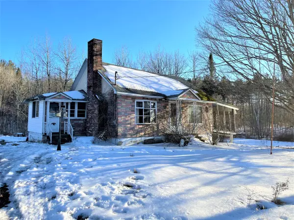 433 Whitefield RD, Pittston, ME 04345