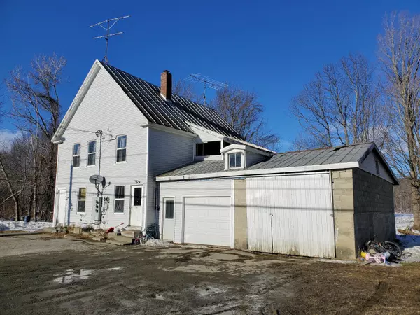 17 Park ST, Phillips, ME 04966