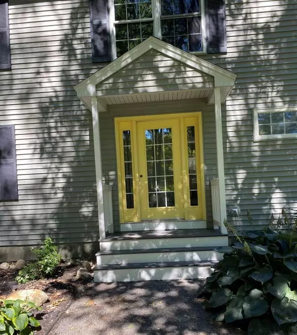 Mechanic Falls, ME 04256,38 Morey AVE