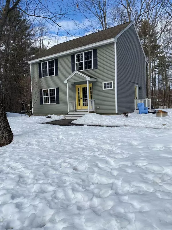 38 Morey AVE, Mechanic Falls, ME 04256