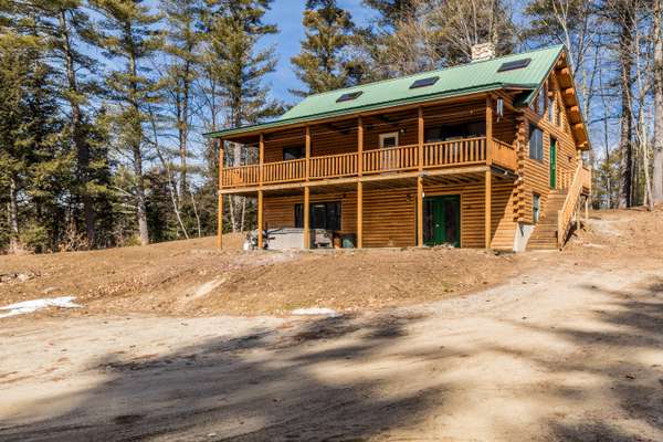 10 Wilmot-Lewis DR, Buxton, ME 04093