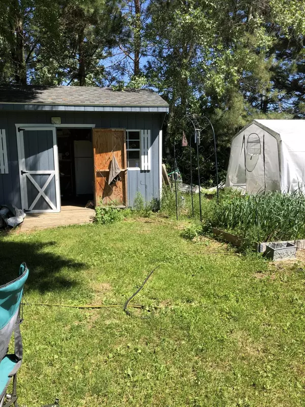 Newport, ME 04953,13 Hope RD