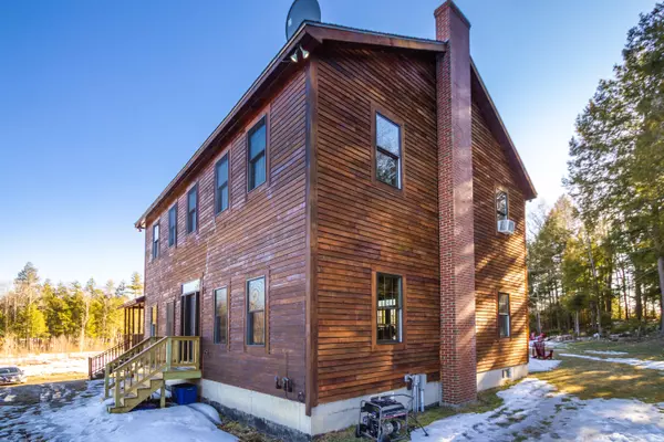 Litchfield, ME 04350,27 Tuscany LN