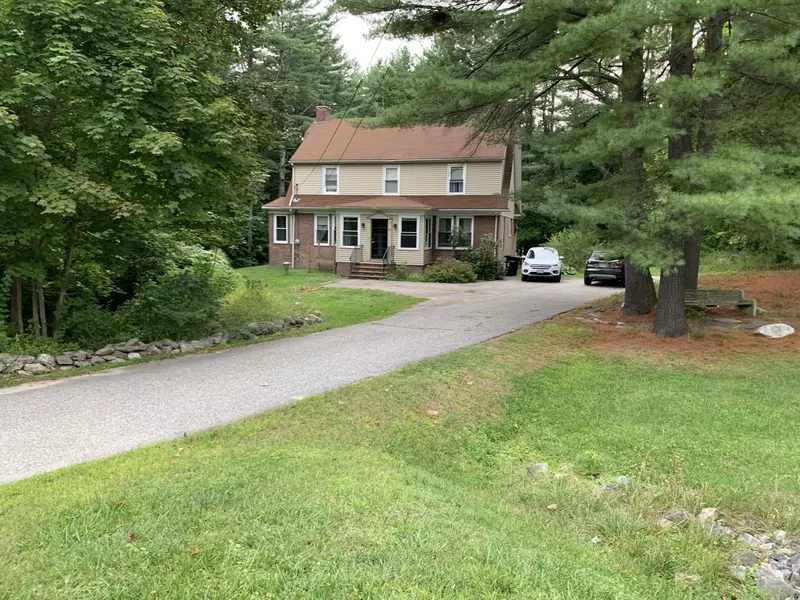 11 Martin DR, Lewiston, ME 04240