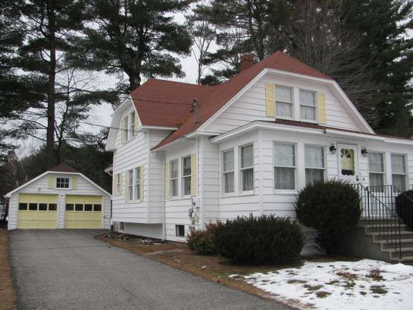 64 Grandview AVE, Auburn, ME 04210