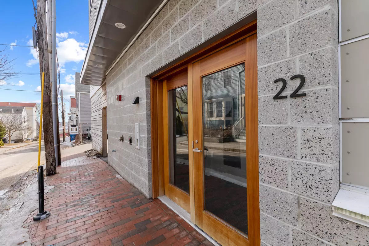 Portland, ME 04102,22 Tate ST #1A