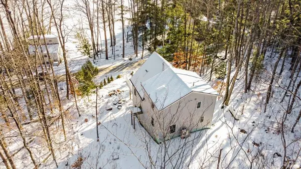 Winthrop, ME 04364,154 Boot Cove LN