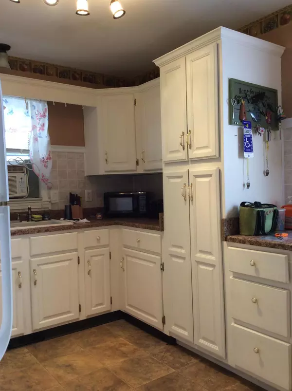 Waterford, ME 04088,657 Valley RD