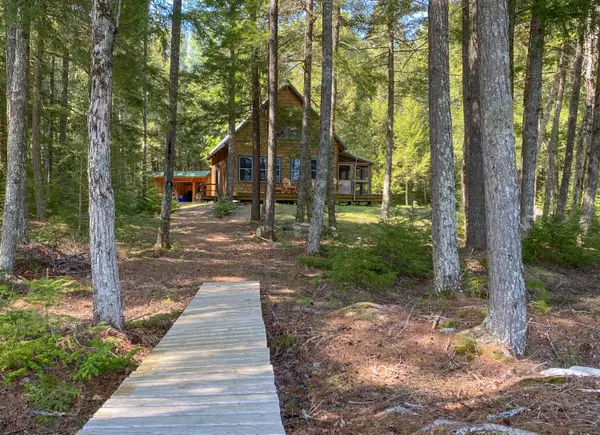 Lakeville, ME 04487,349 Fox Run