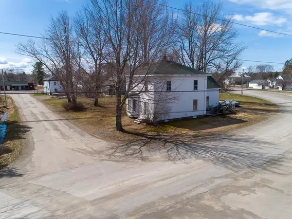 Princeton, ME 04668,18 Depot ST