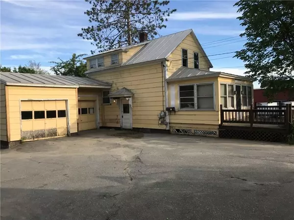 16 Main ST, Fairfield, ME 04937