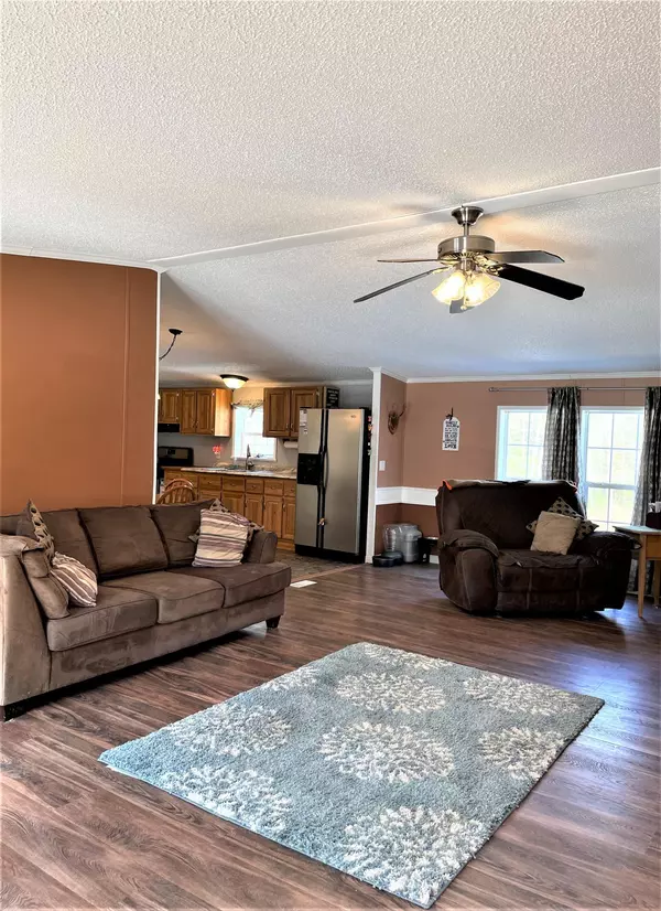 Litchfield, ME 04350,742 Dead River RD