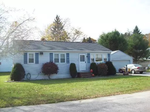 Lewiston, ME 04240,16 Orchard CIR