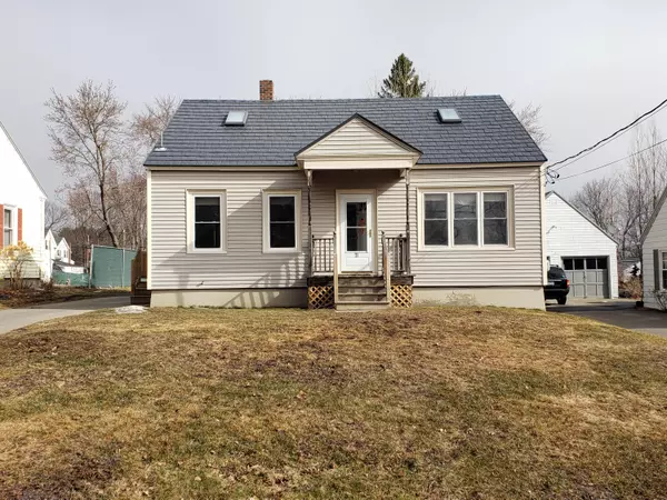 71 Oakland ST, Waterville, ME 04901