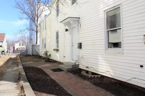 Portland, ME 04102,53 Brackett ST