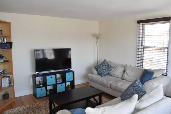 South Portland, ME 04106,61 Sunset AVE