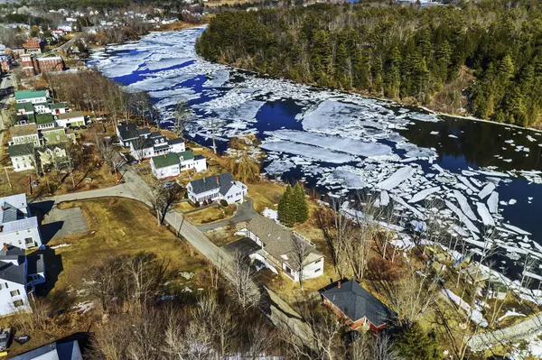 Richmond, ME 04357,10 Water ST