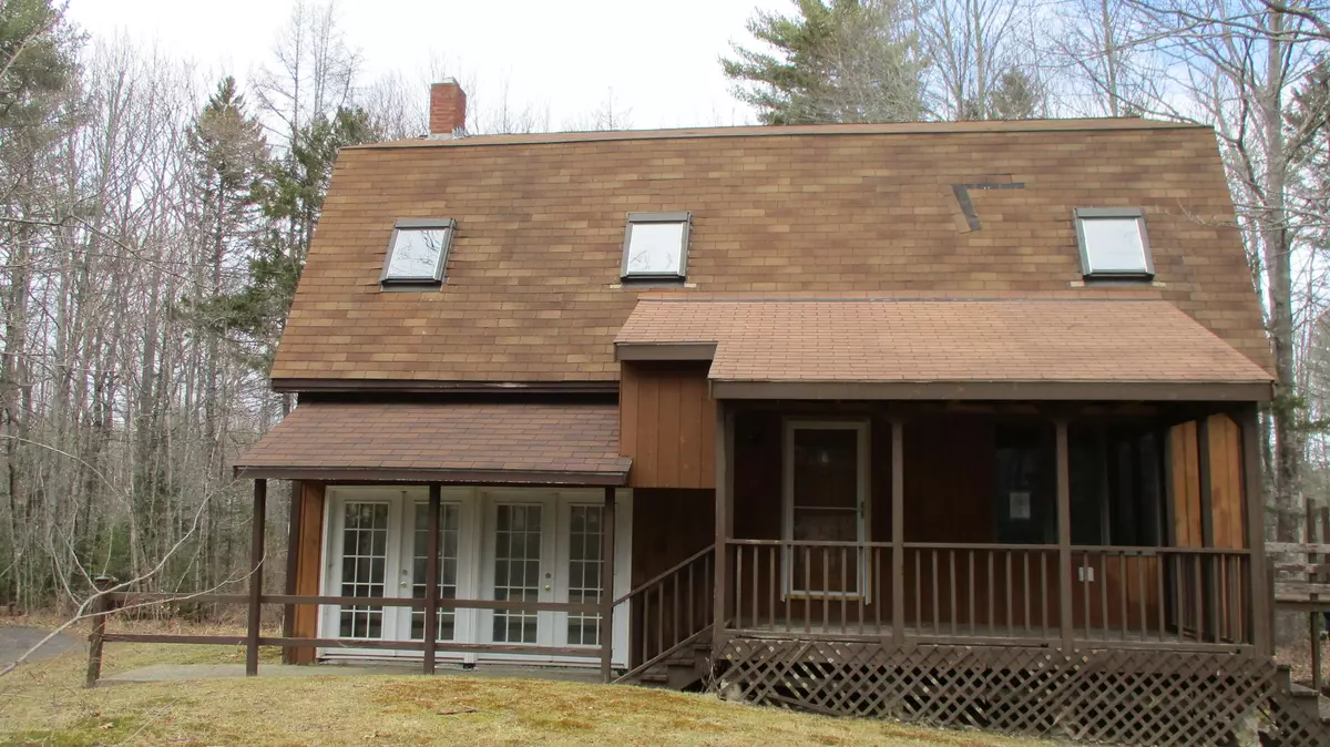 Waldoboro, ME 04572,401 Miller RD