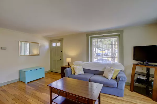 Brunswick, ME 04011,36 Hawthorne ST