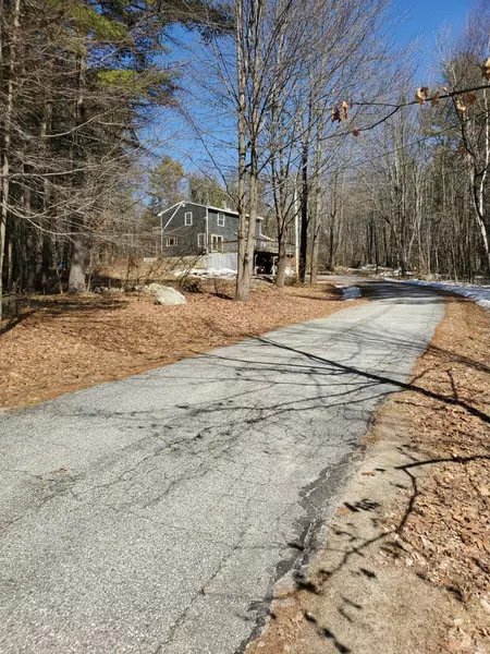 112 N Raymond RD, Gray, ME 04039