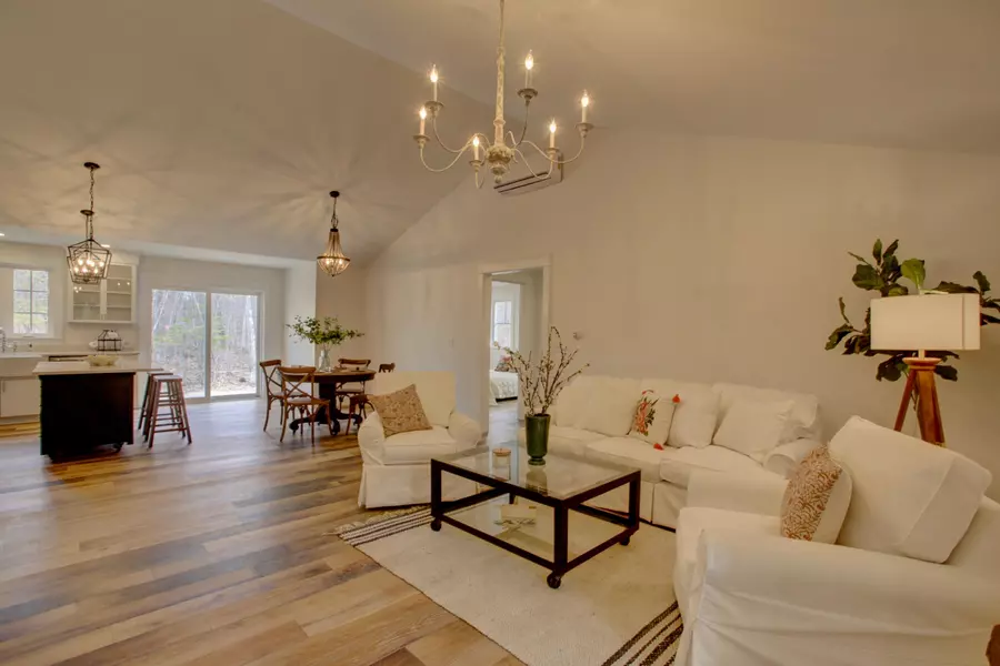 697 Sligo RD, North Yarmouth, ME 04097