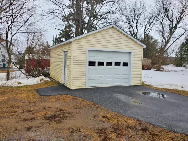 Presque Isle, ME 04769,12 Delmont ST