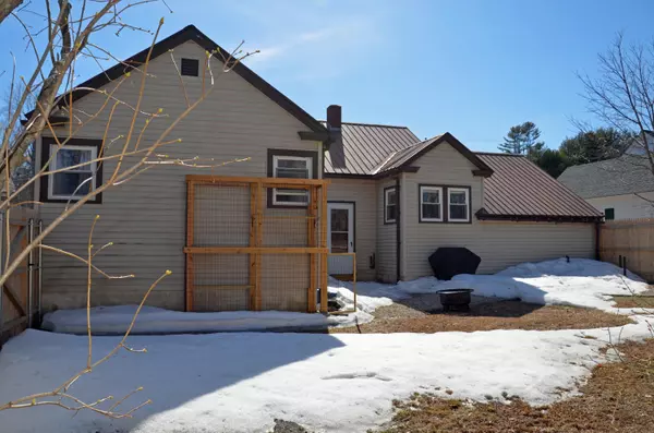 Norway, ME 04268,12 Nevers AVE