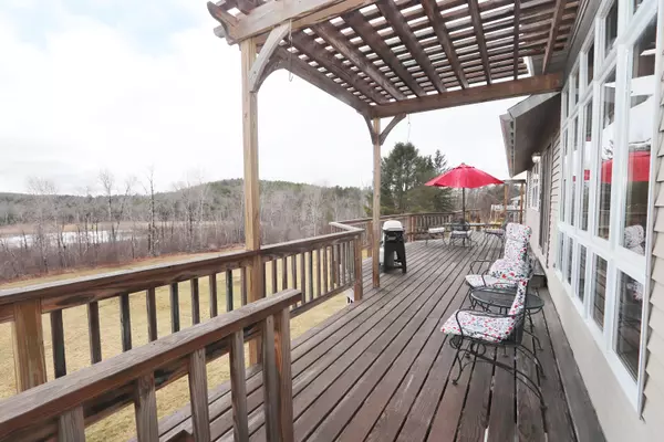 Orrington, ME 04474,195 Swetts Pond RD