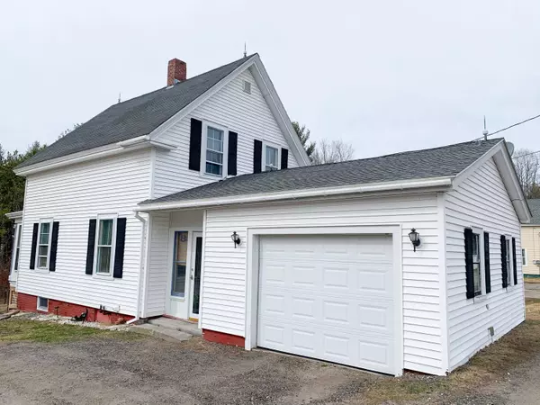 Topsham, ME 04086,8 Jones AVE