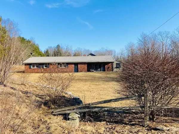 455 Ellsworth RD, Blue Hill, ME 04614